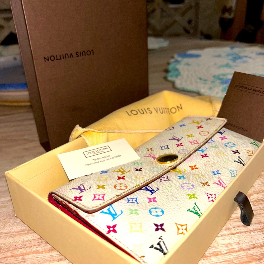 LOUIS VUITTON Monogram Multicolor Sarah Wallet White used snap not working